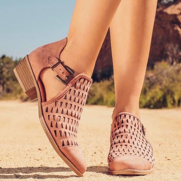 Shoeroom21 boutique Shoes - Ladies ankle buckle low. Chunky heels booties.